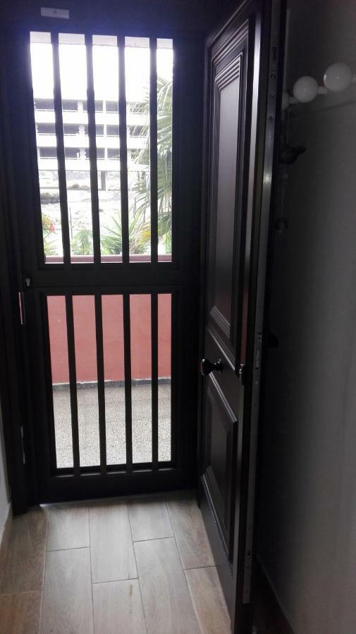 Montana Amarilla Apartment Las Galletas Ngoại thất bức ảnh